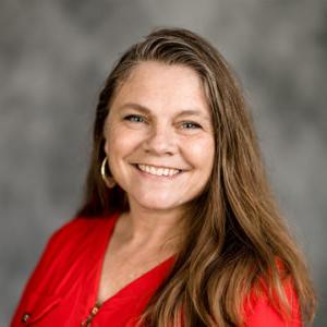 Headshot photo of Stacy Cook-LaPointe.